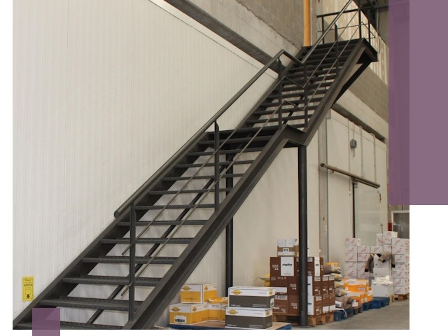 Лестницы для производства в Морозовске — изготовление и монтаж