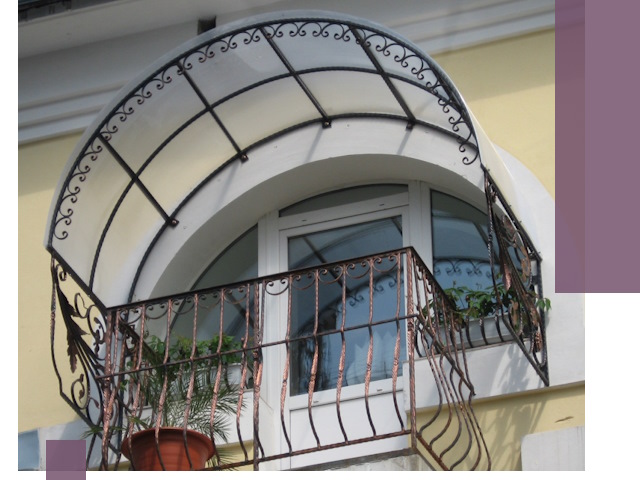 Козырьки над балконом в Морозовске — изготовление и монтаж