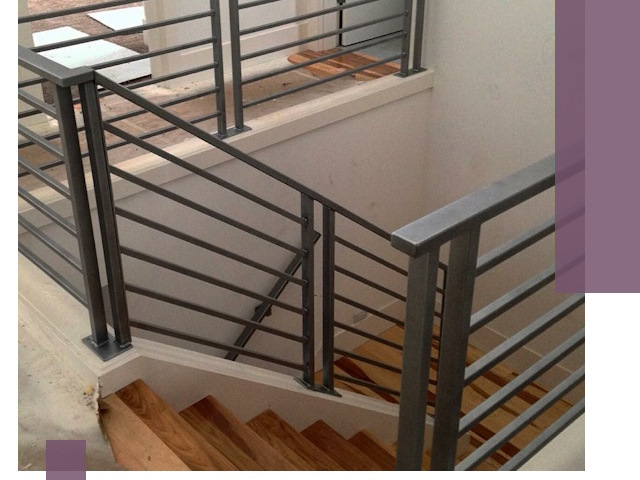 Изготовление поручней из металла и дерева в Морозовске